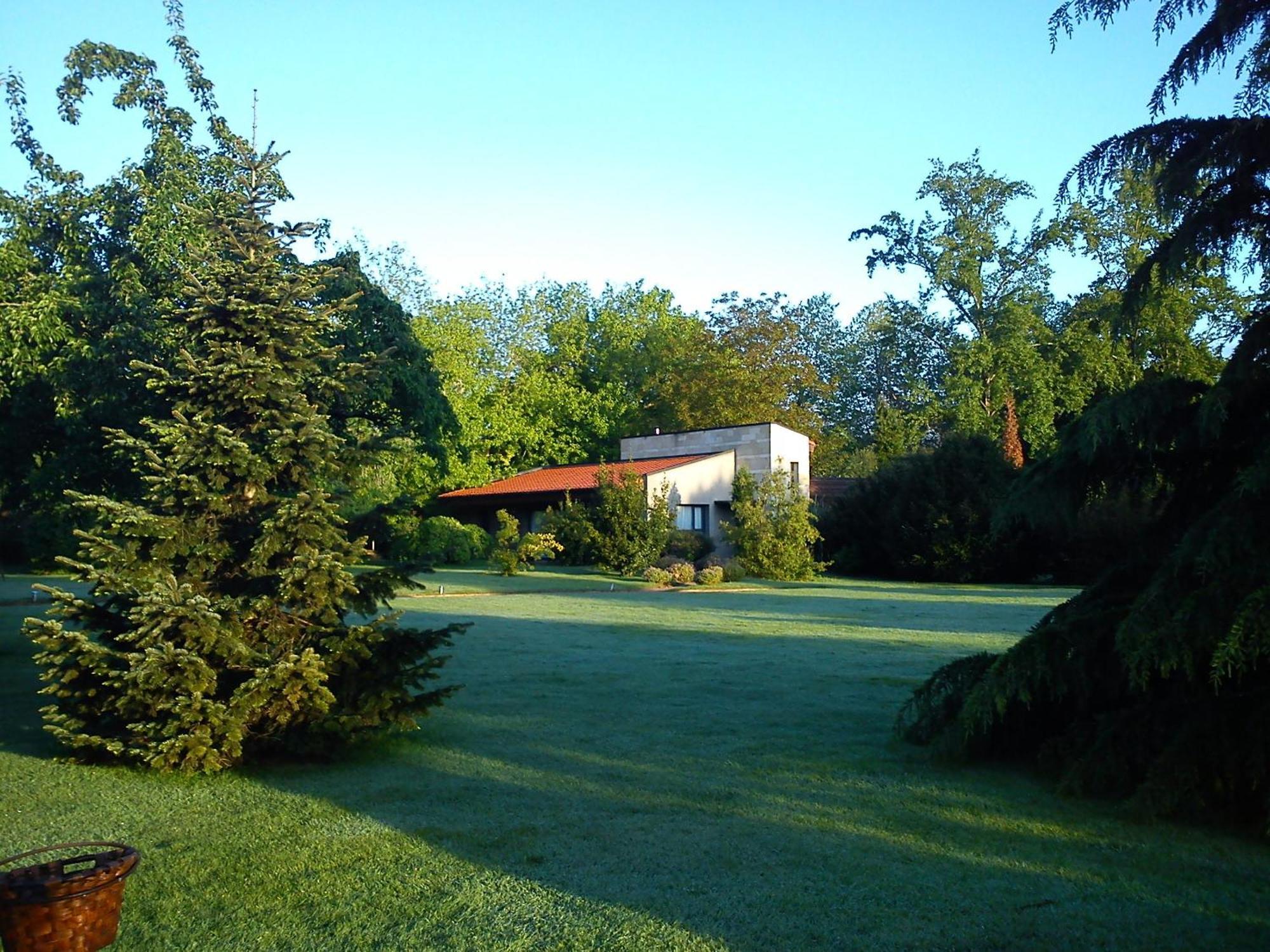 Jardin De Carrejo Hotel Cabezon De La Sal Exterior photo
